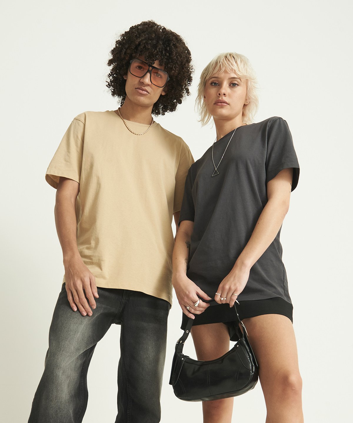 NIEUW: AWDis Premium T-shirt – Relaxed Fit AT002